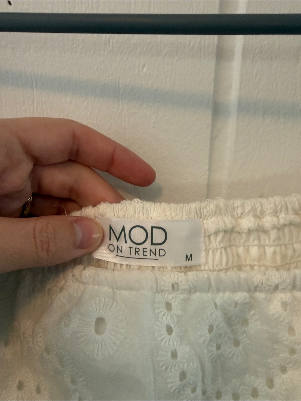 Mod on Trend Eyelet Puff Sleeve Crop Top - Picture 2 of 3